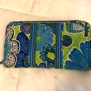 Vera Bradley wallet